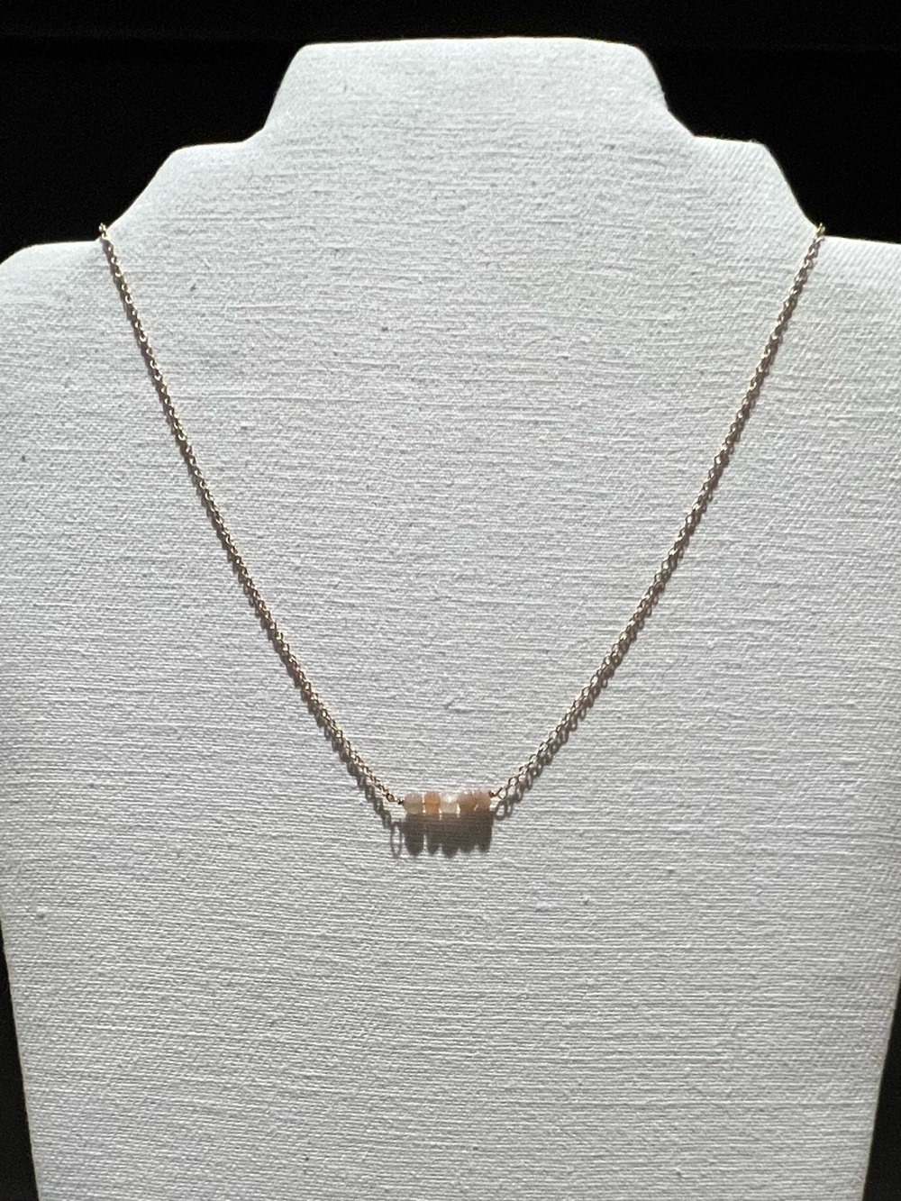 Delicate Nude Bead Pendant Necklace - Women Jewelry
